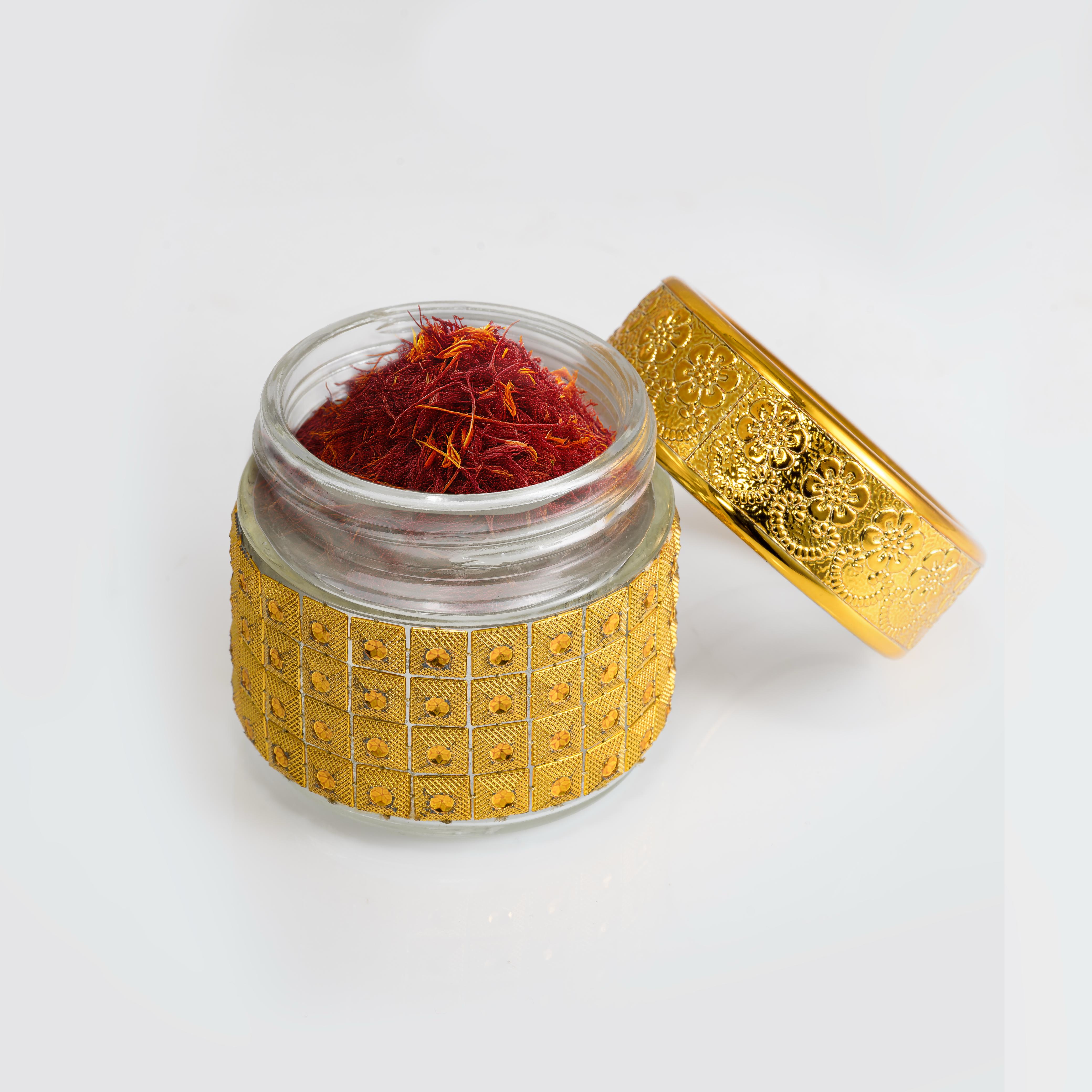 Gold tin with saffron